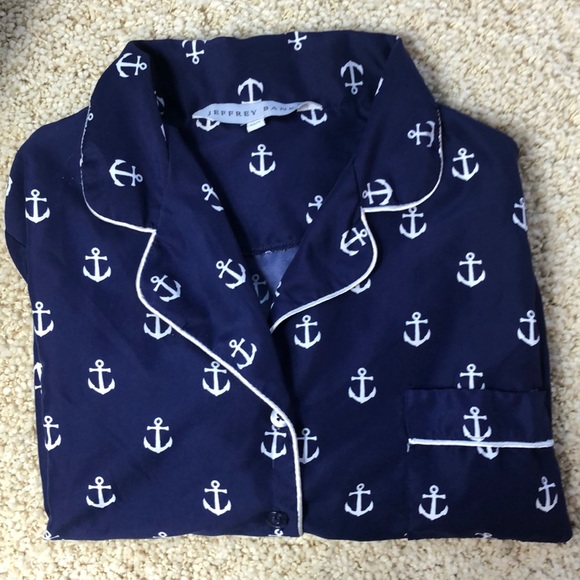 Jeffrey Banks Other - Jeffrey Banks 2-piece pajama set with anchors.
